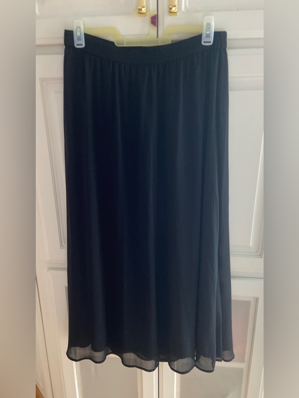 Old Navy Black Maxi Skirt - Flowing Full-Length Style